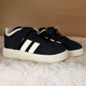 ✨$22✨NWT•adidas Grand Court Kids Lace-Up Sportswear Shoes | Black | 5K
